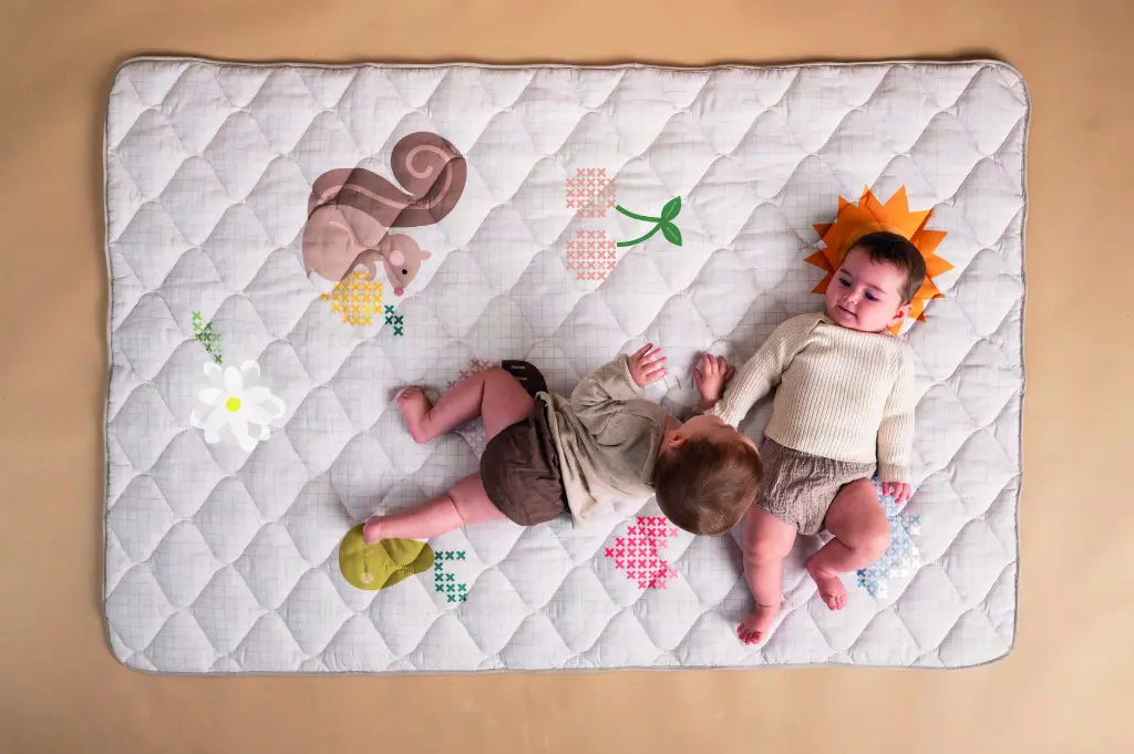 13925 - Fantasy Bloom Quilted Playmat-45.webp