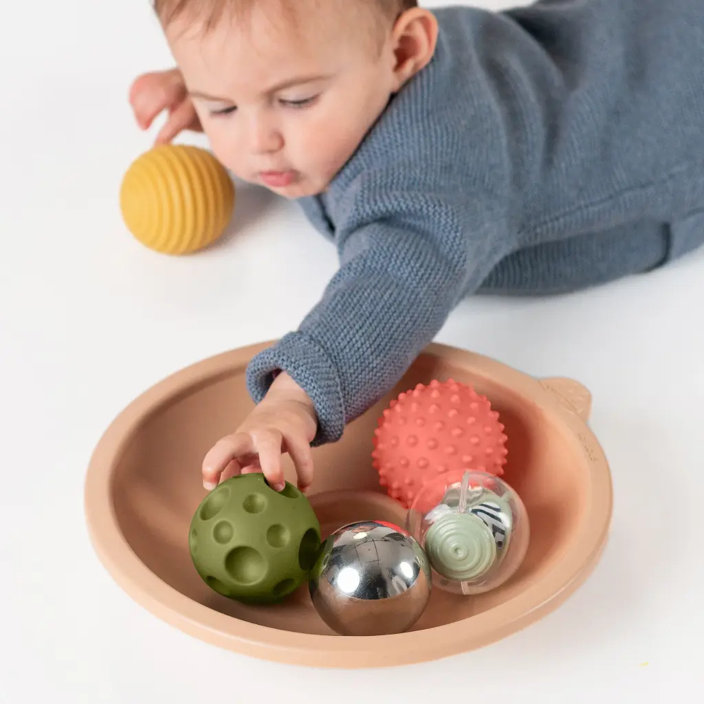 13705 Tummy time adventure tray amazon 2000x2000-02.webp