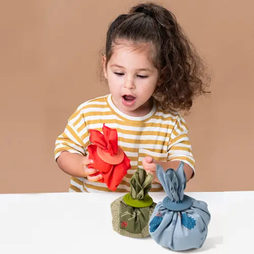 Peek a boo what's inside #4.webp