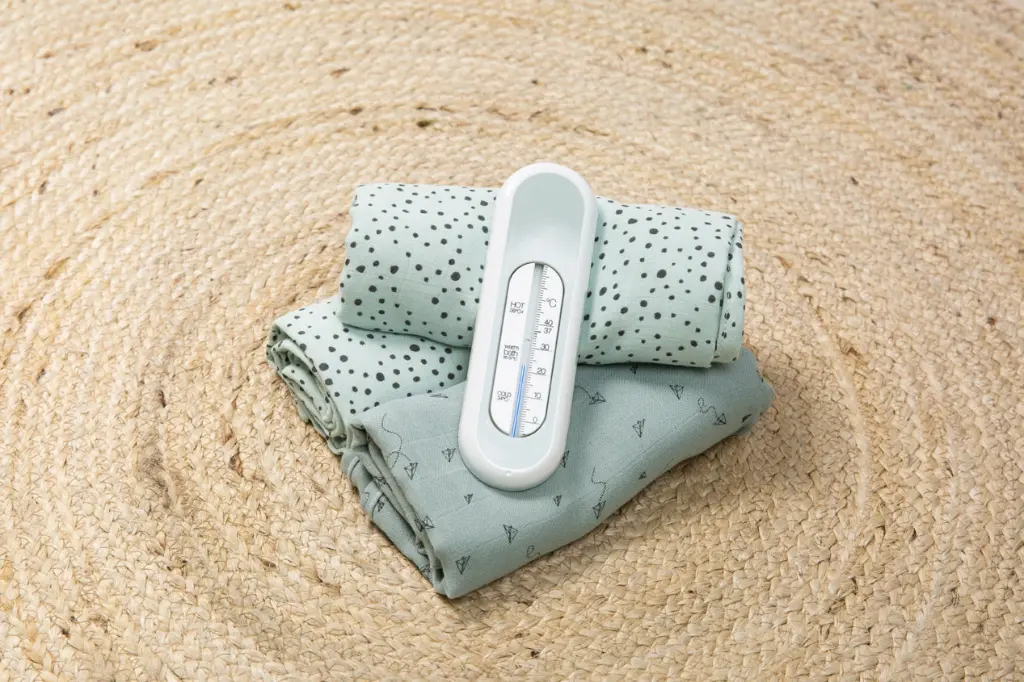 Bebejou-fabulous_Paper planes_12.webp
