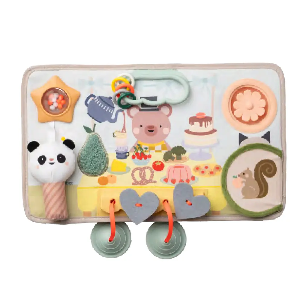 Peek, Pop & Play Station